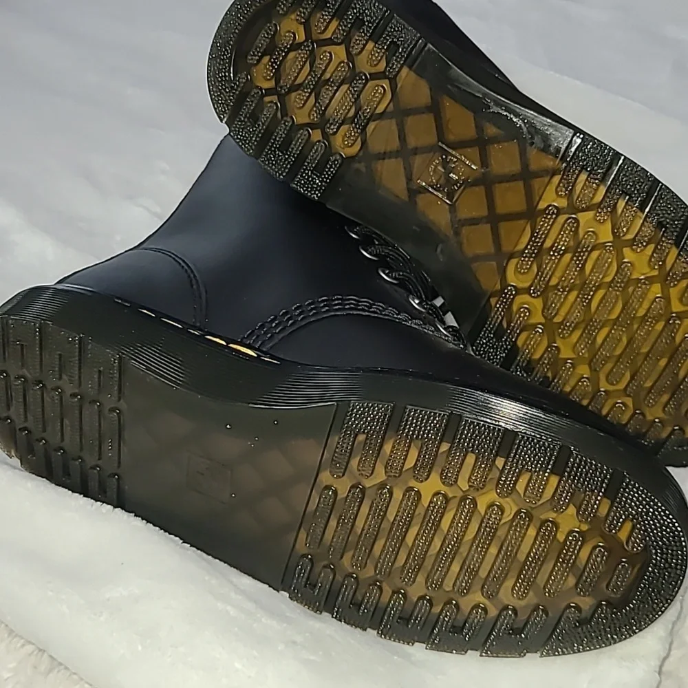 Doc Martens Sherpa Lined Boots - Picture 6 of 7